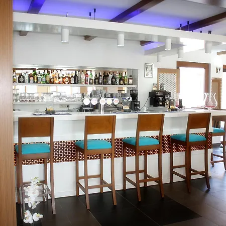 Bed & Breakfast Fly Lounge